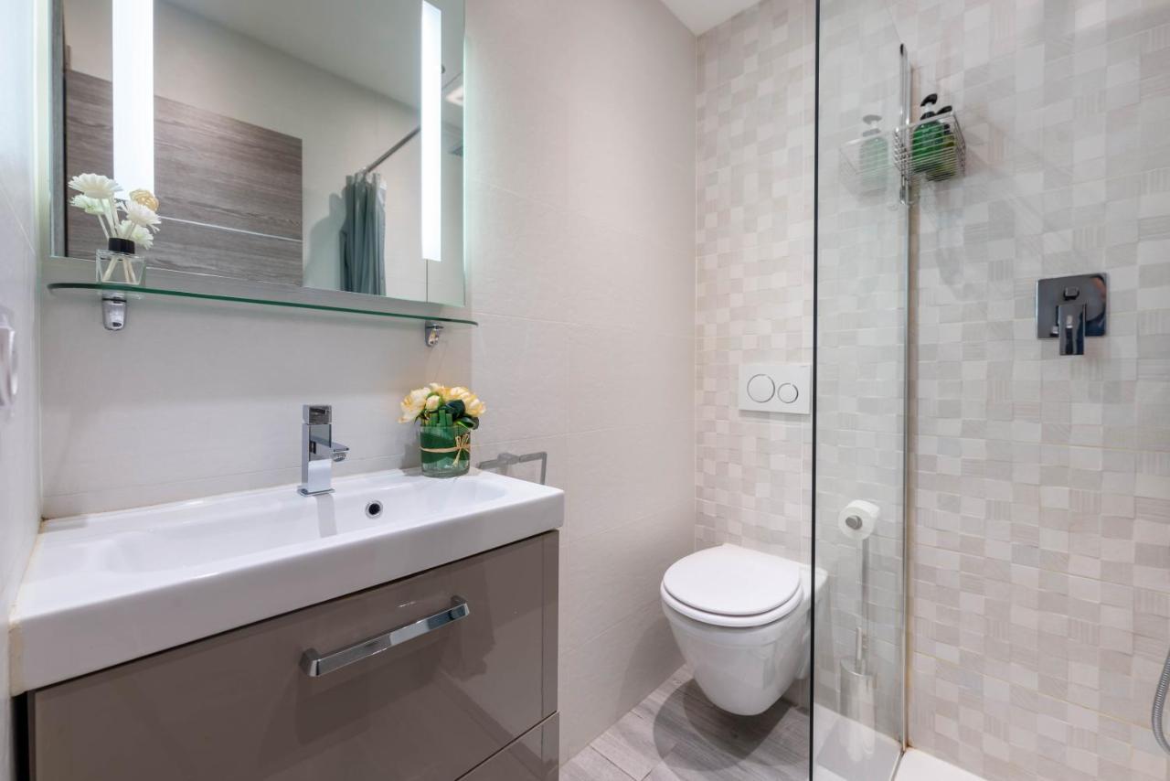 Nice Centre Flat - Modern, Quiet And Brand New المظهر الخارجي الصورة