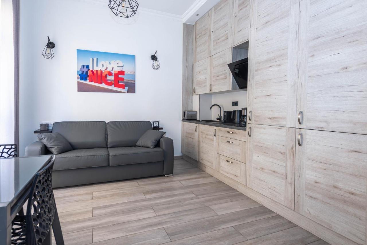 Nice Centre Flat - Modern, Quiet And Brand New المظهر الخارجي الصورة