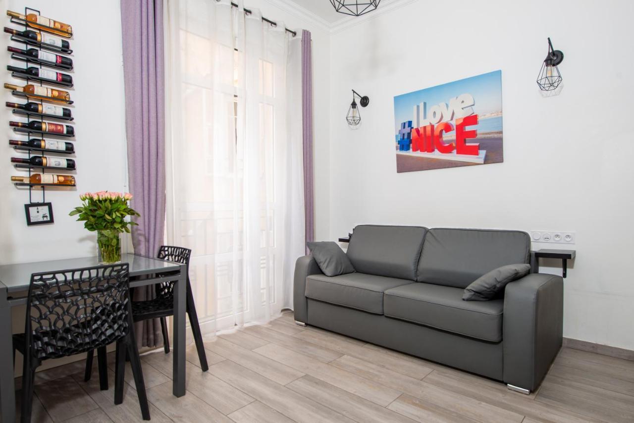 Nice Centre Flat - Modern, Quiet And Brand New المظهر الخارجي الصورة